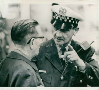 1971 Press Photo Police Jimmy Lettner Loop Chicago Il Patrolman Officer 6x8