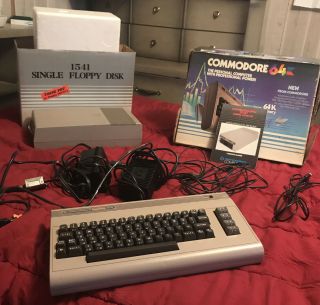 Commodore 64 Bundle: C64 Computer 1541 Disk Drive You Get Everything Pic