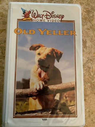 Vintage Walt Disney Home Video Old Yeller Vhs Tape Clam Shell